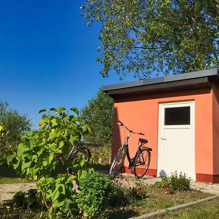 Strandnahes Ferienhaus Mit Ueberdachter Terrasse Und Kamin - Ferienhaus * Lobbe