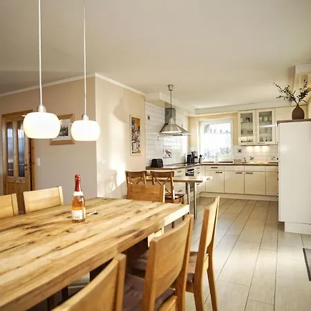 Strandnahes Ferienhaus Mit Ueberdachter Terrasse Und Kamin - Ferienhaus